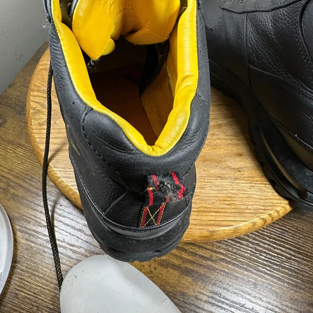 Nike Air Goadome Mens 13 Black Yellow Leather Waterproof Boots BQ3454-001